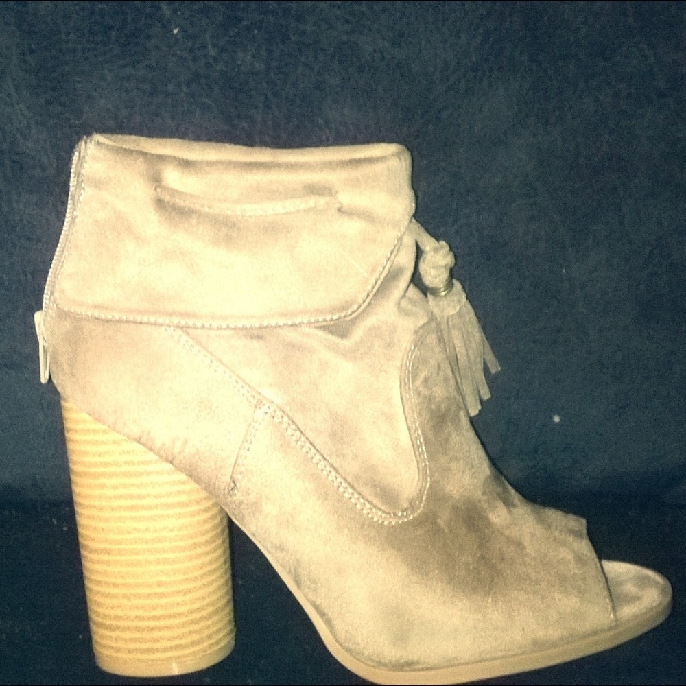 Qupid Tan Suede Ankle Booties